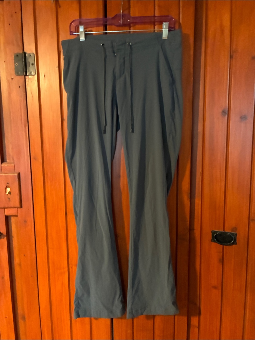 Woman’s slate Gray light weight Pants - Casual Comfort sz 6. RS